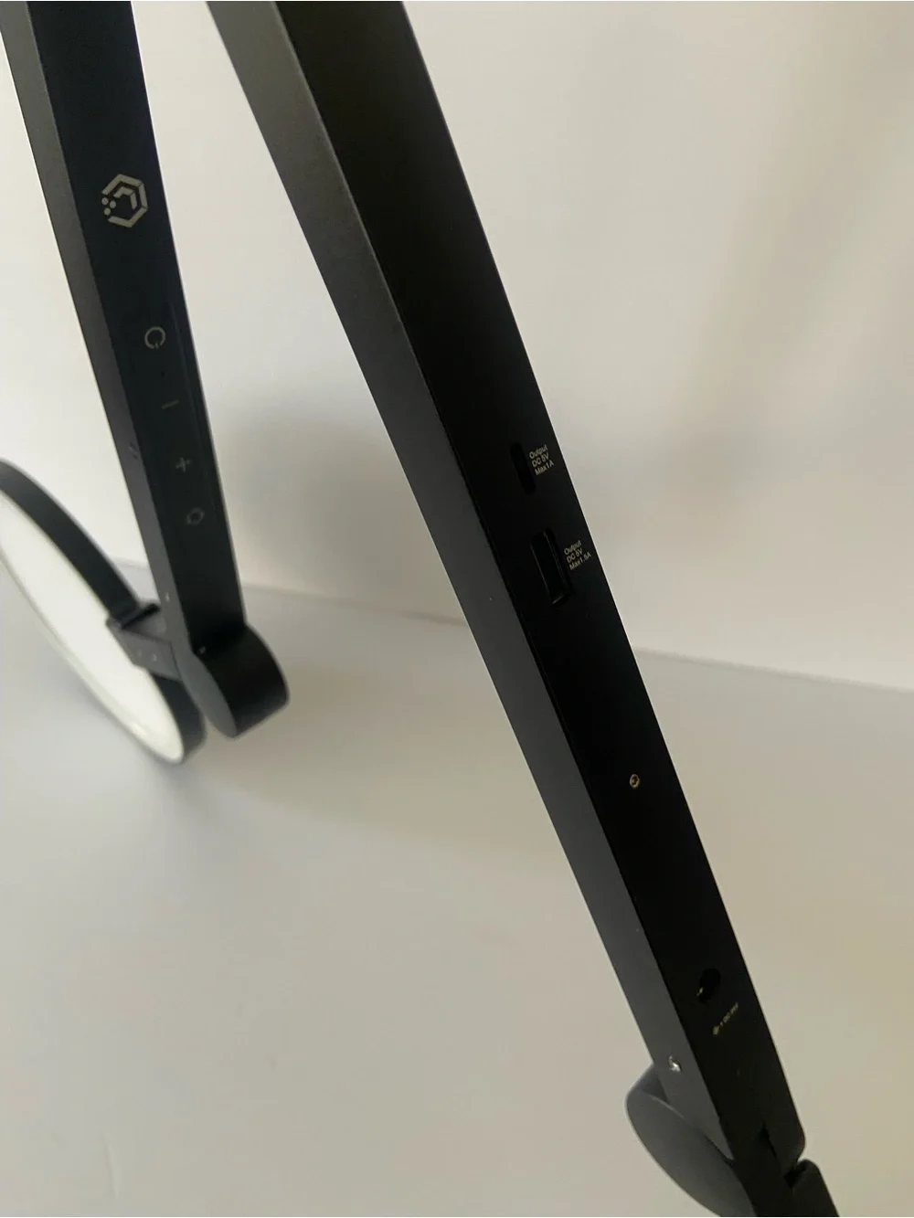 Lume Cube Edge Light - Desk Clamp - 1.0 model